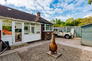 Sandy Lane Preston Brook